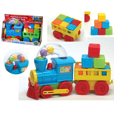 TRAIN SET W/TRAILER & BLOCKS